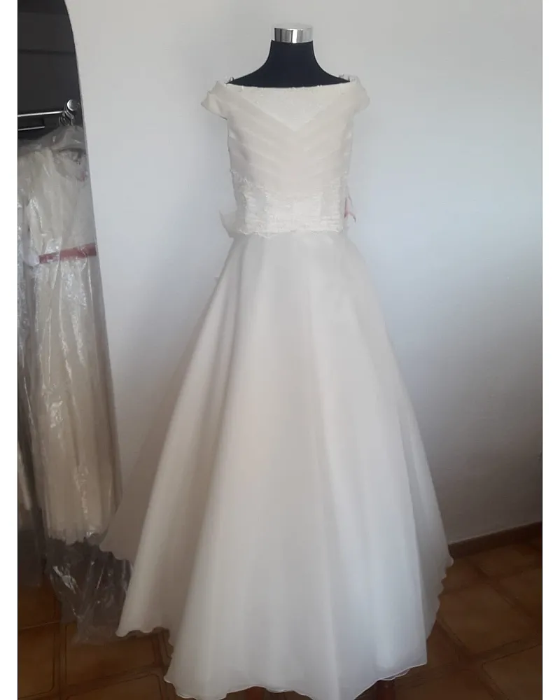 ISMAR VESTIDO DE COMUNION ISMAR VESTIDO DE COMUNION