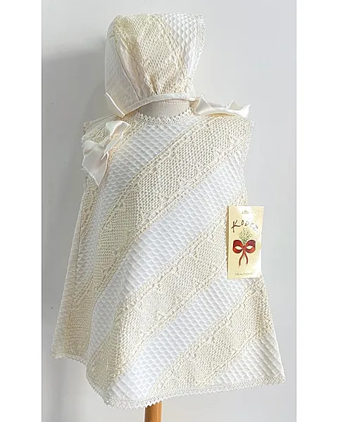 KOBEZ VESTIDO Y CAPOTA