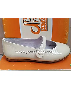 DBB Zapato charol beig arrugado (piel)