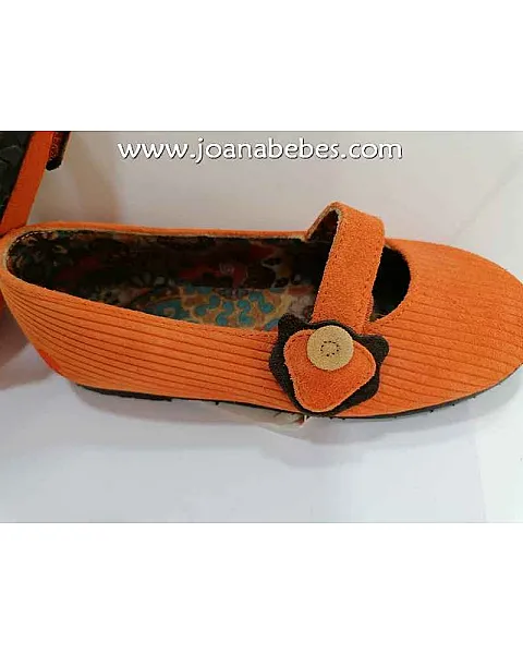 Caminito zapato con pulsera pana naranja (piel)