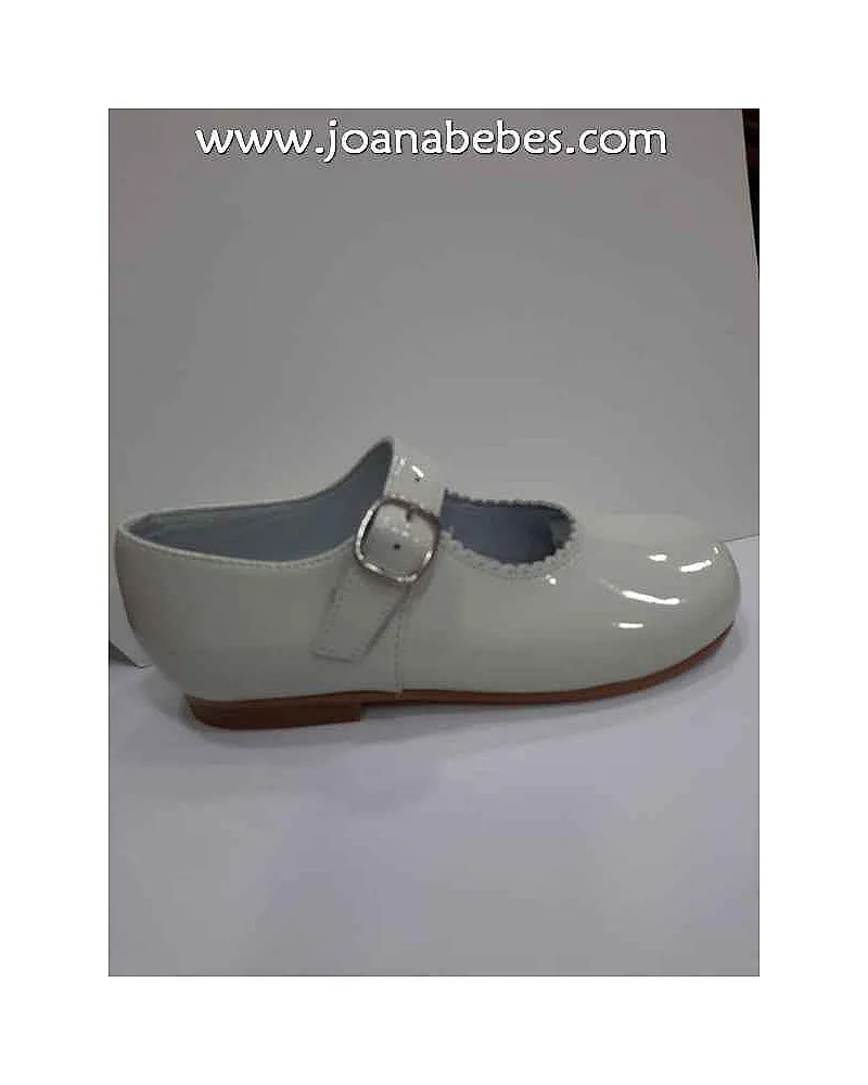 Zapato ceremonia niña charol beig (piel)