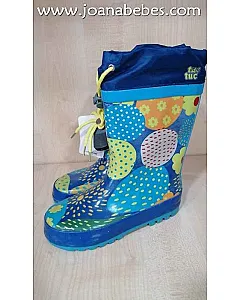 Tuc tuc botas de agua