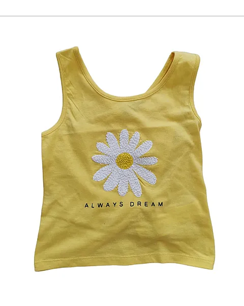 Losan Camiseta con flor.