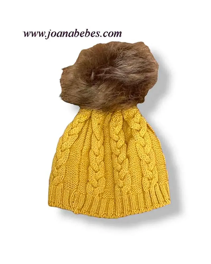YOEDU GORRO CARAMELO CON POMPON