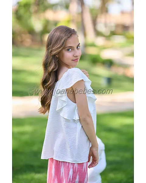 LA ORMIGA CONJUNTO ETNICO CORAL