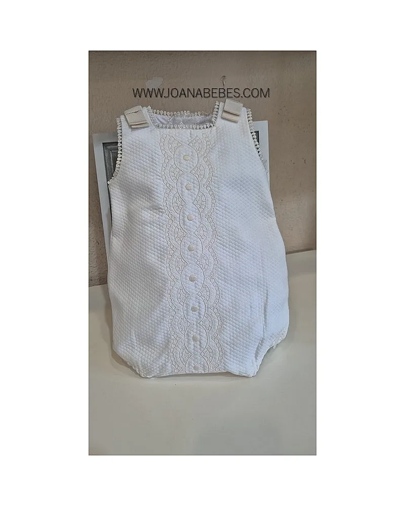 PILI CARRERA PELELE PIQUE BORDADO